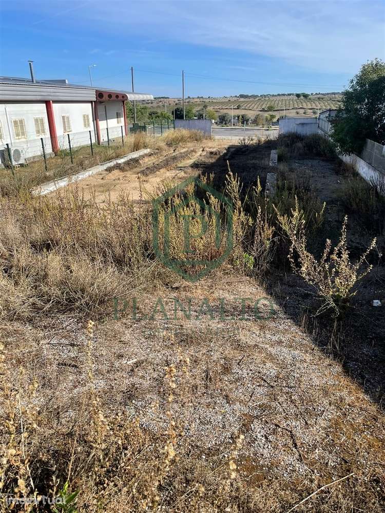 Lote Industrial  Venda em Vimieiro,Arraiolos - Grande imagem: 2/2