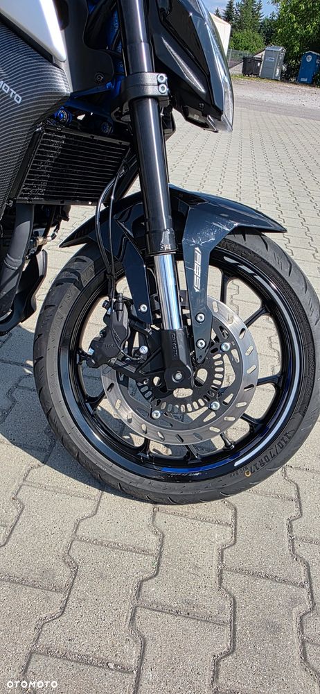 CFMoto 300NK - 11