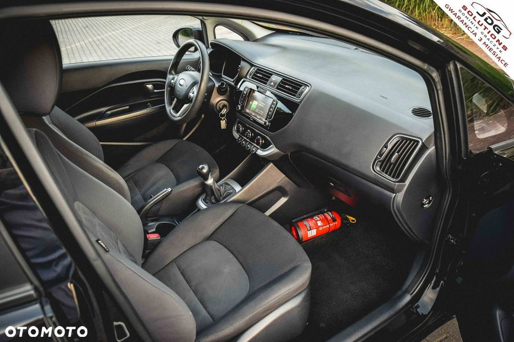 Kia Rio 1.2 Dream Team Edition - 29