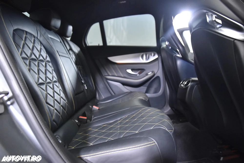 Mercedes-Benz GLC Coupe 63 AMG S 4MATIC - 32