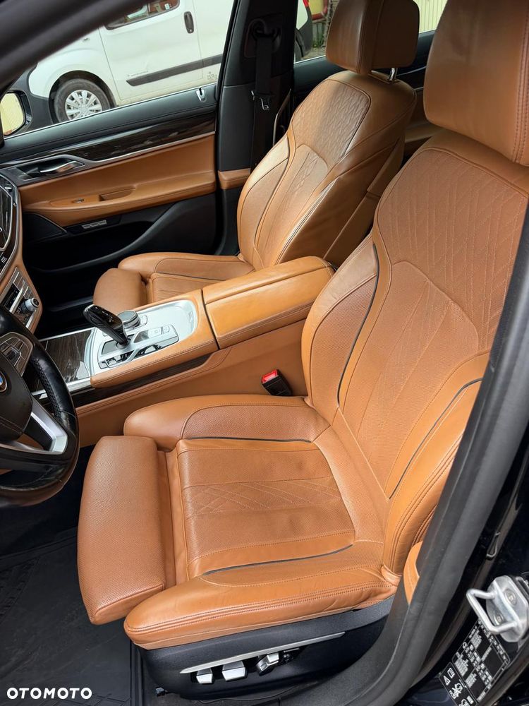 BMW Seria 7 740d xDrive - 6