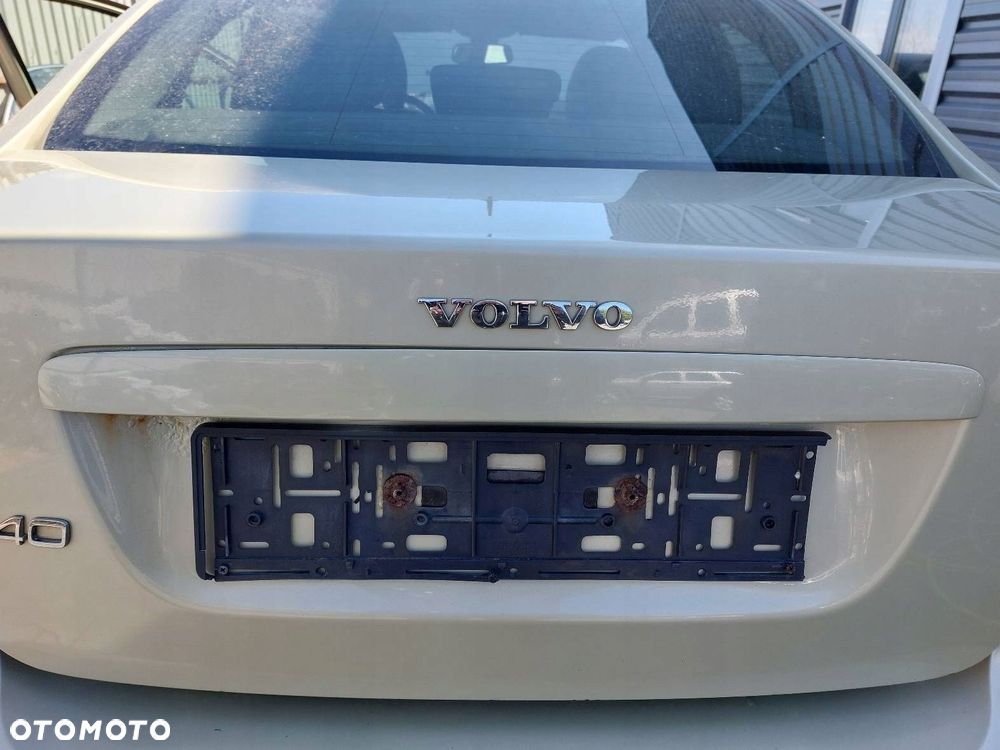 BLENDA KLAPY BAGAŻNIKA VOLVO S40 II 464-46 08663726 - 2