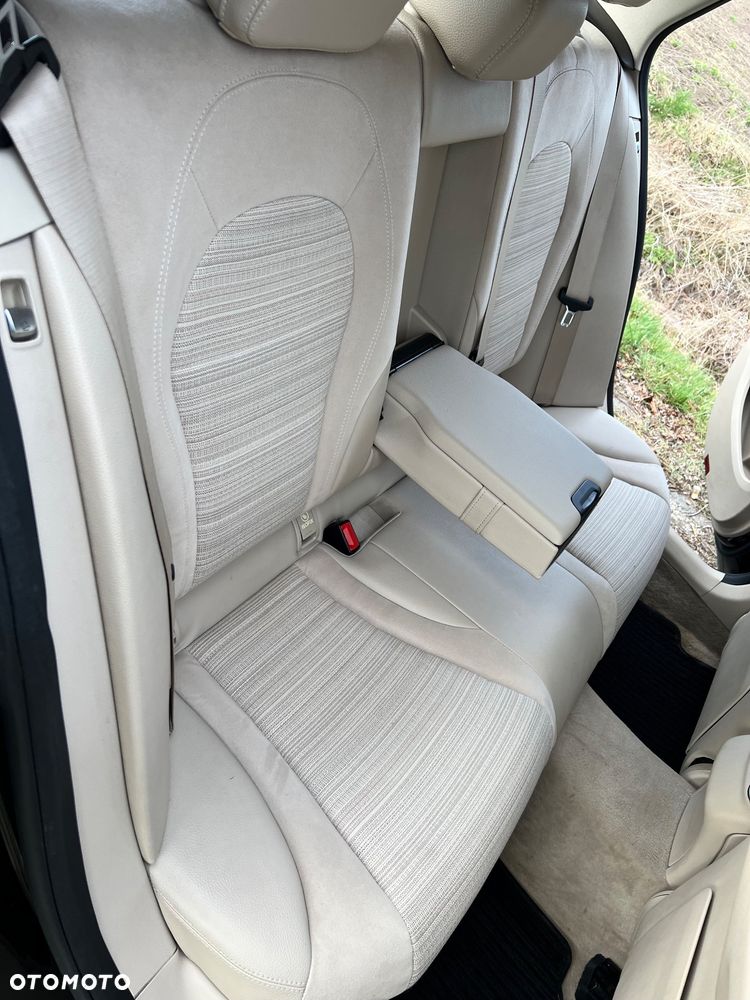 Mercedes-Benz Klasa C 220 (BlueTEC) d Exclusive - 24