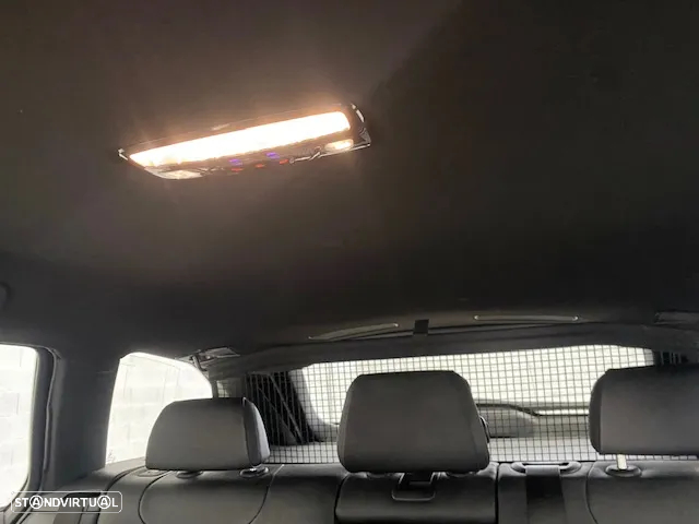 BMW 520 d Pack 50 anos M Auto - 14