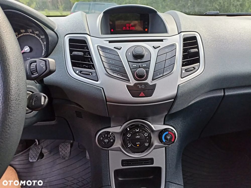 Ford Fiesta 1.25 Trend - 14