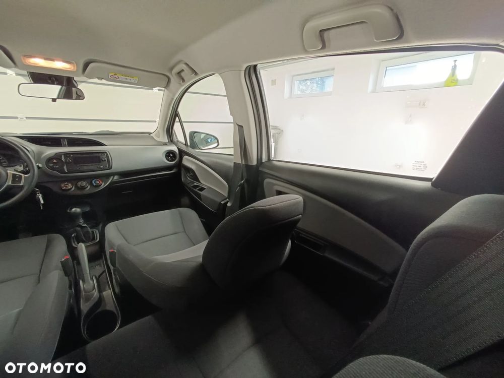 Toyota Yaris 1.0 Life EU6 - 20