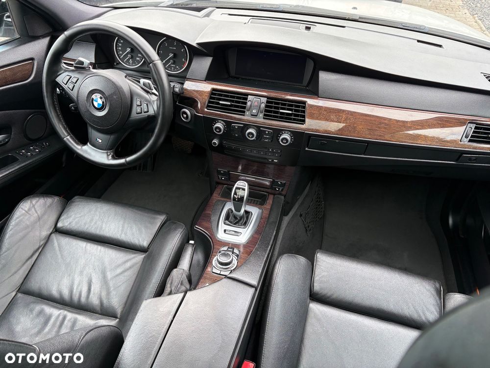 BMW Seria 5 530d Edition Sport - 8