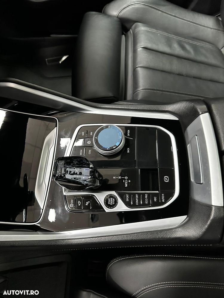 BMW X6 xDrive40i - 9