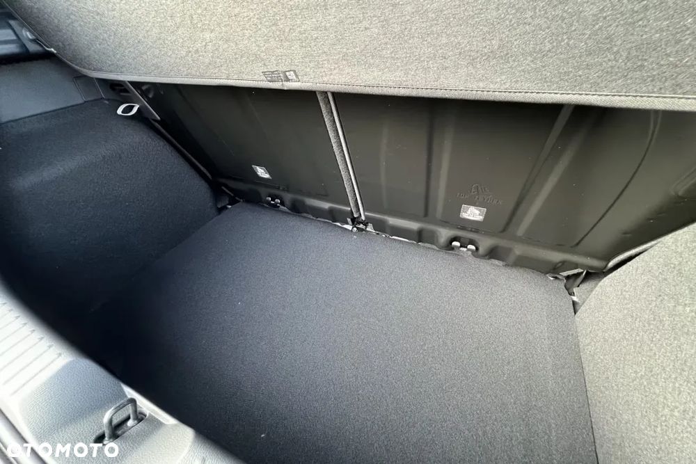 Toyota Aygo X Hybrid 1.5 Style e-CVT - 19