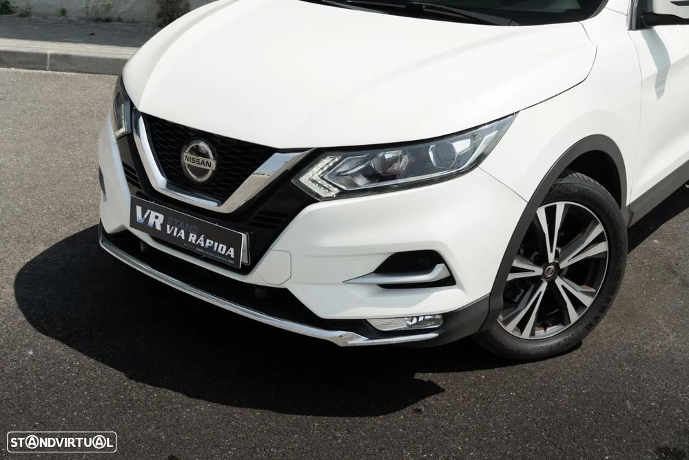 Nissan Qashqai 1.5 dCi N-Connecta J18 - 20