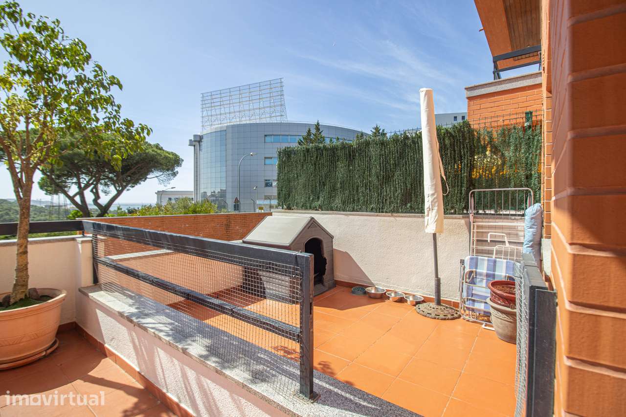 Apartamento T2+1 com terraço - Grande imagem: 3/31
