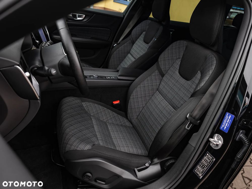 Volvo V60 B3 B Essential - 15