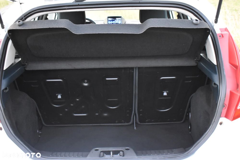 Ford Fiesta 1.25 Titanium - 24
