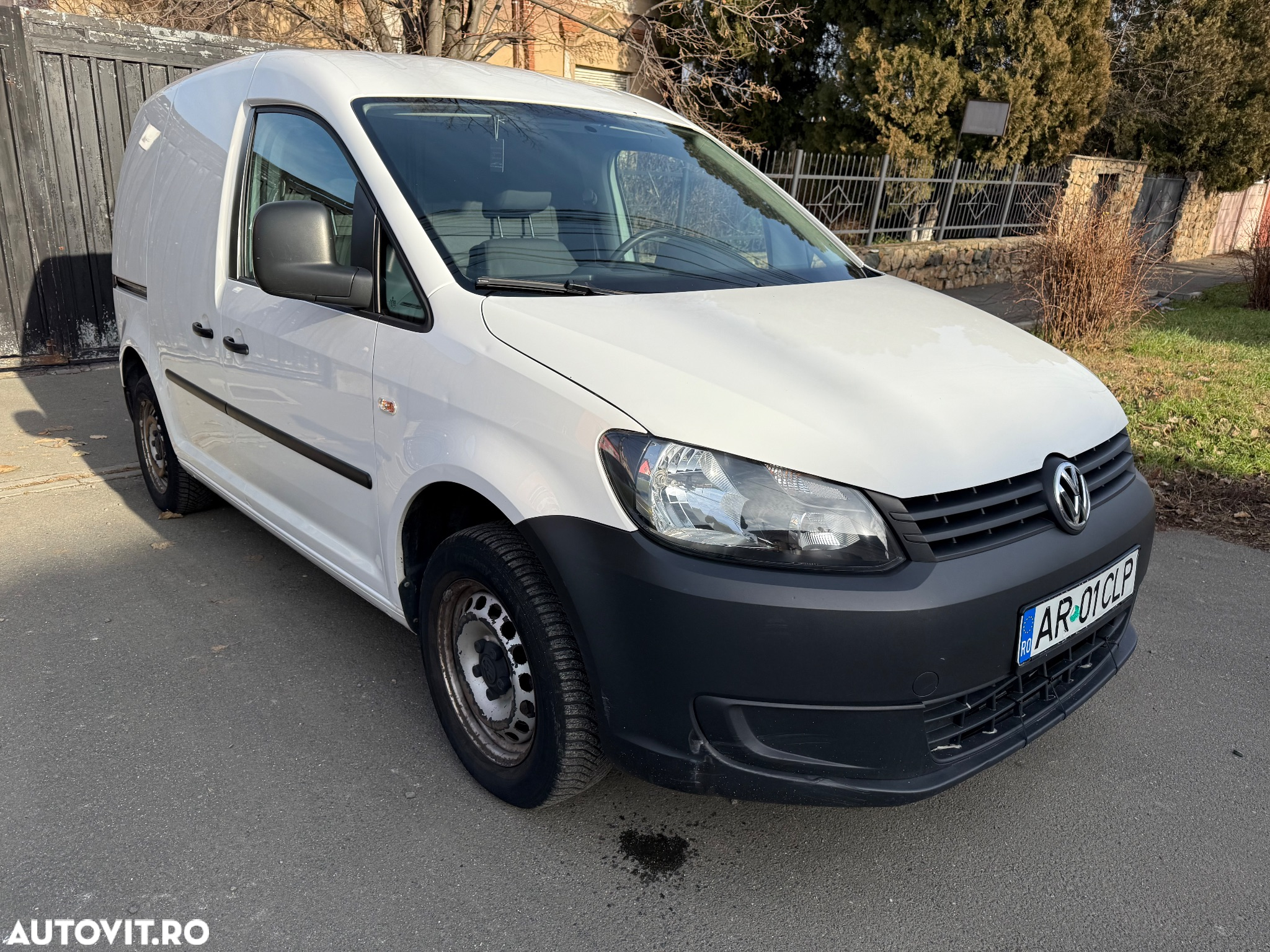 Volkswagen Caddy - 2