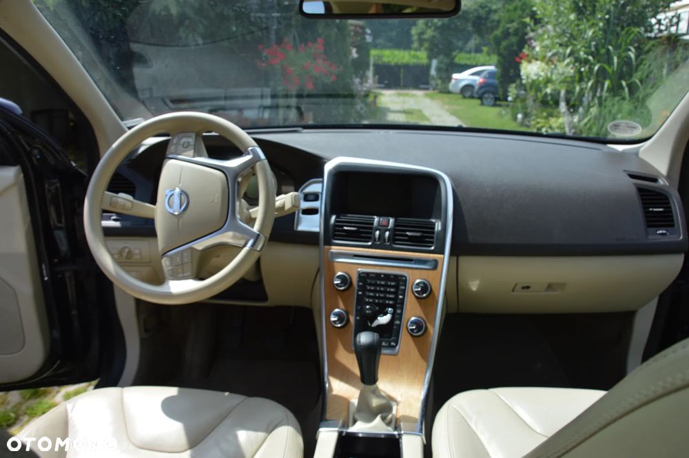 Volvo XC 60 DRIVe R Design - 10
