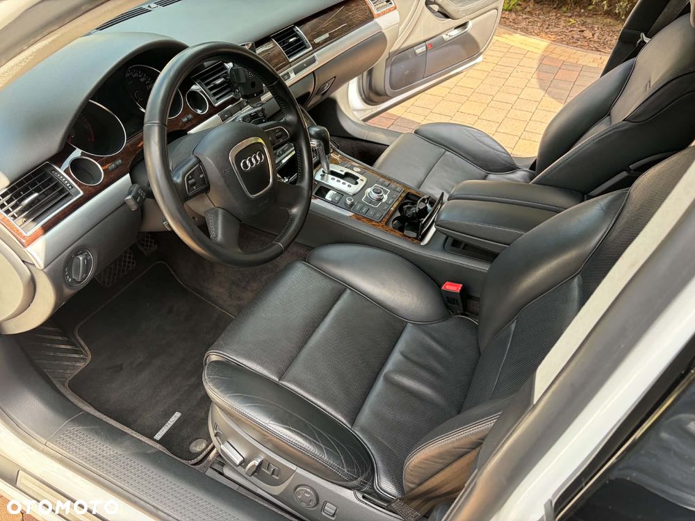 Audi A8 4.2 FSI Quattro - 15