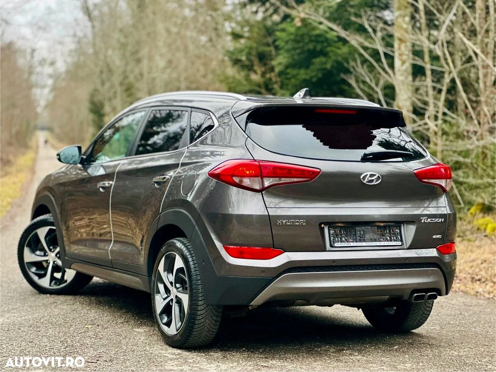 Hyundai Tucson 2.0 CRDI 4WD Automatik Style - 22