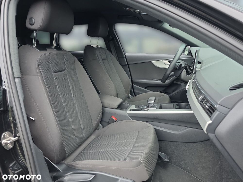 Audi A4 Avant 35 TFSI mHEV S tronic - 30
