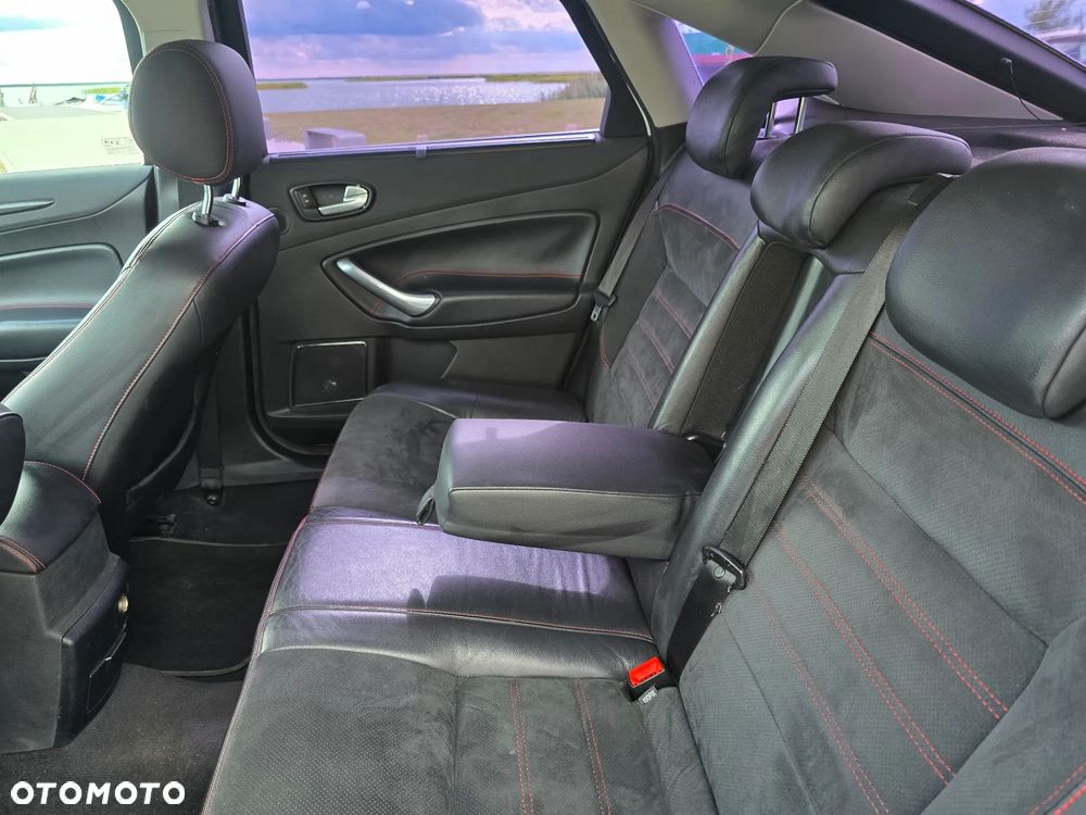 Ford Mondeo 2.2 TDCi Titanium S - 16
