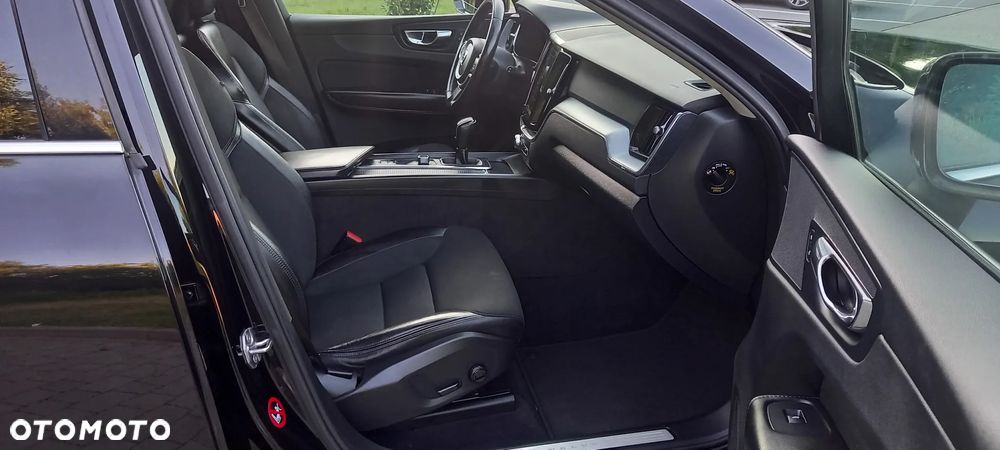 Volvo XC 60 D3 Momentum - 22