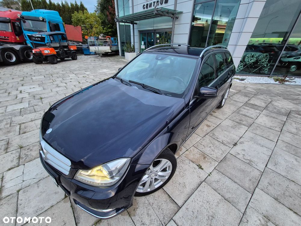 Mercedes-Benz Klasa C 200 T CGI Automatik BlueEFFICIENCY Avantgarde - 33