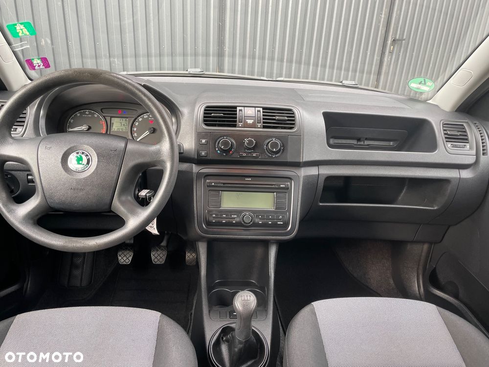 Skoda Fabia 1.2 HTP COOL EDITION - 9