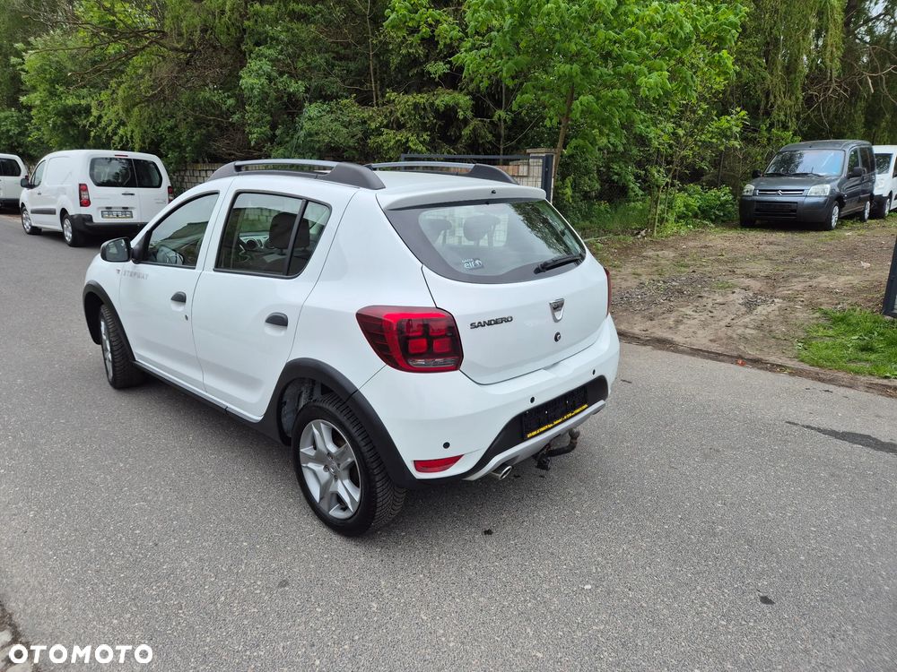 Dacia Sandero TCe 90 Laureate - 12