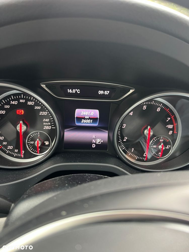 Mercedes-Benz GLA - 6
