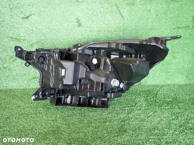 SUZUKI SX4 S-CROSS FULL LED 21- reflektor prawy lampa prawa - 7