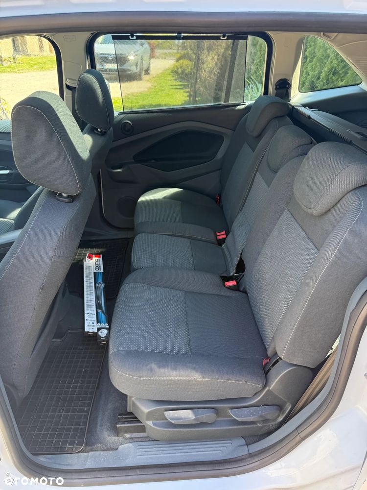 Ford C-MAX - 2