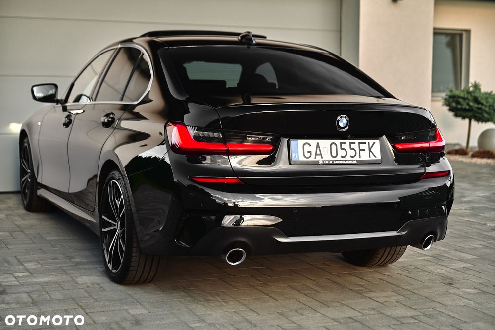 BMW Seria 3 320d xDrive mHEV M Sport sport - 12