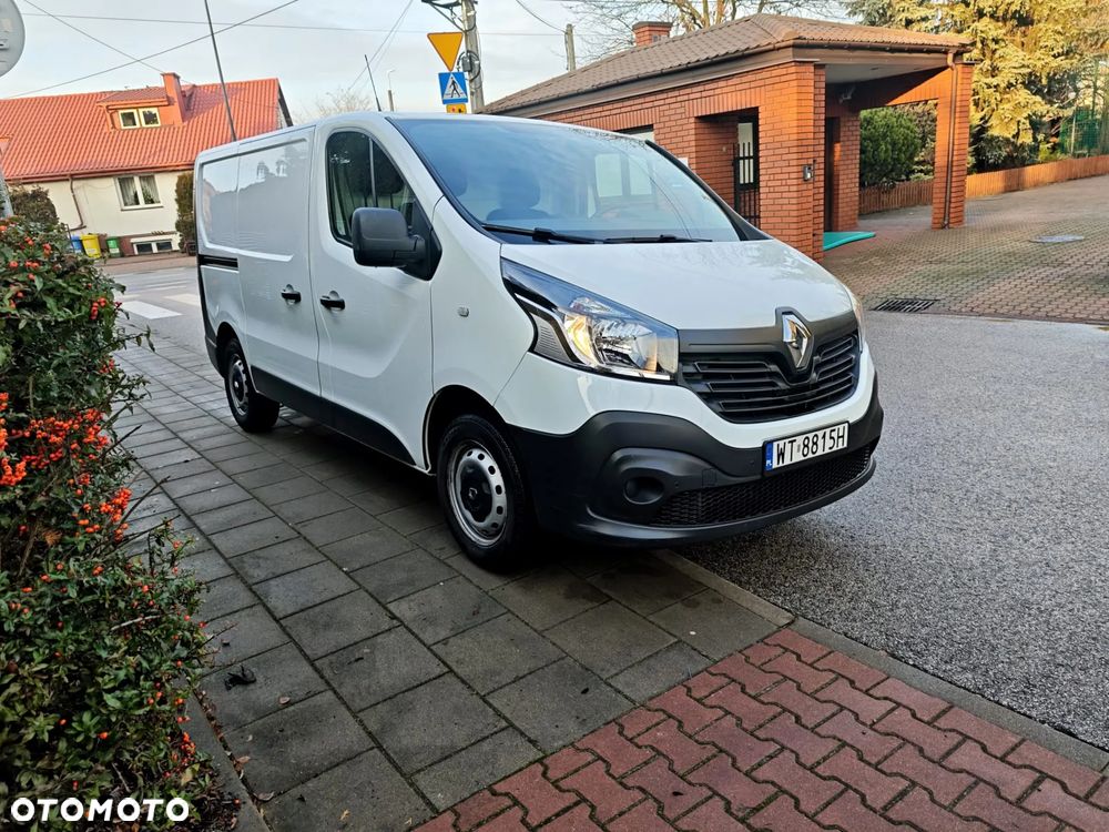 Renault TRAFIC - 2