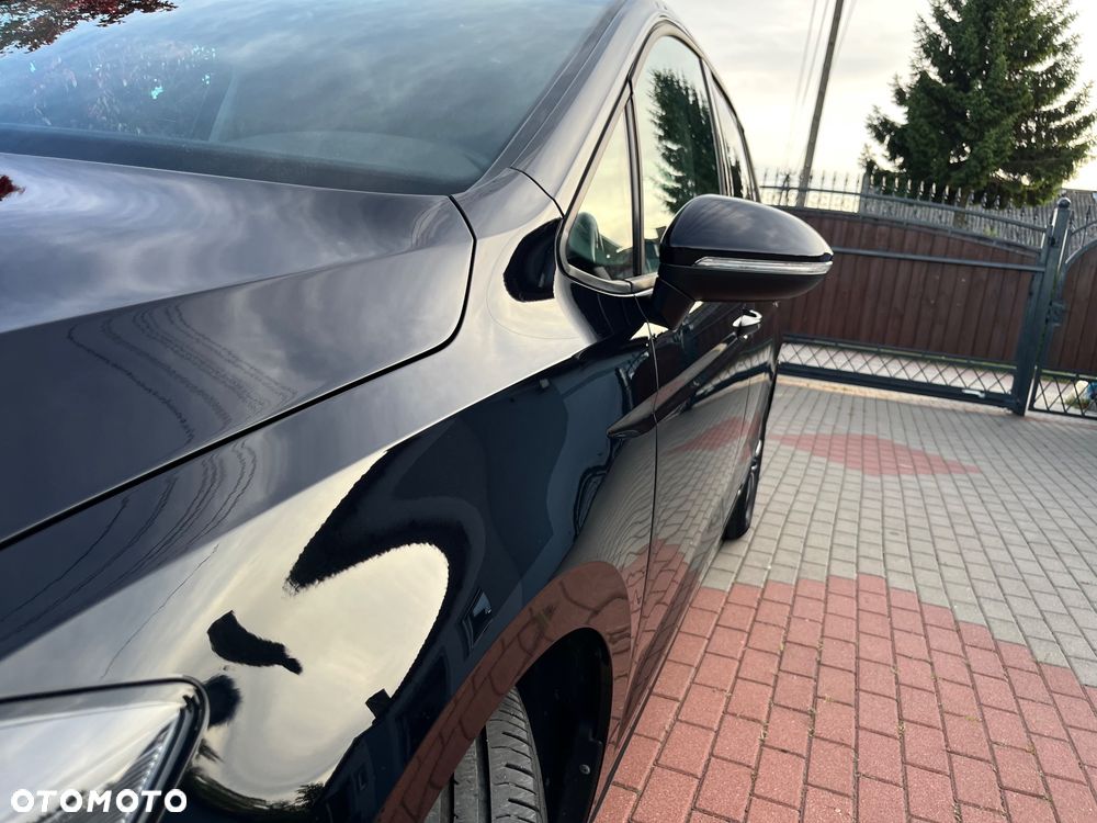 Volkswagen Touran 1.5 TSI ACT OPF DSG IQ.DRIVE - 20