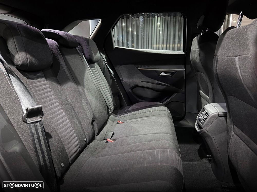 Peugeot 3008 1.5 BlueHDi Allure EAT8 - 35