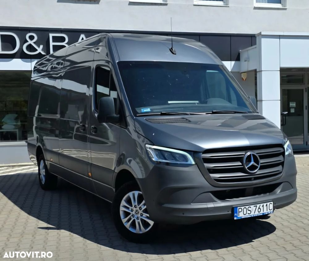Mercedes-Benz Sprinter - 2