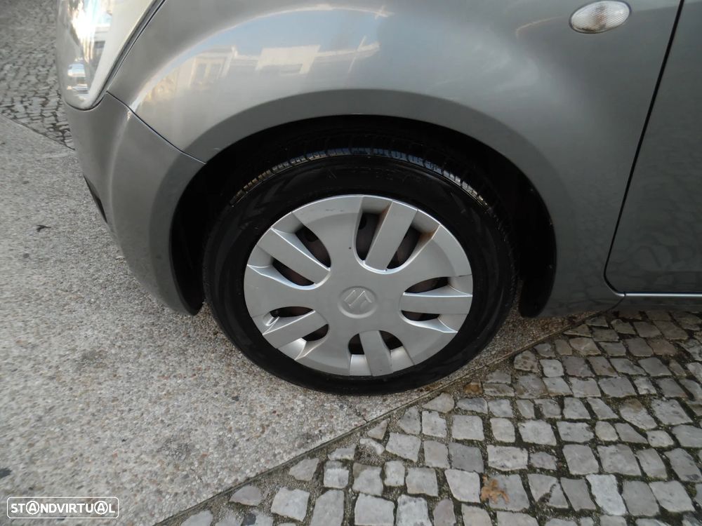 Suzuki Splash 1.0 GLS - 24