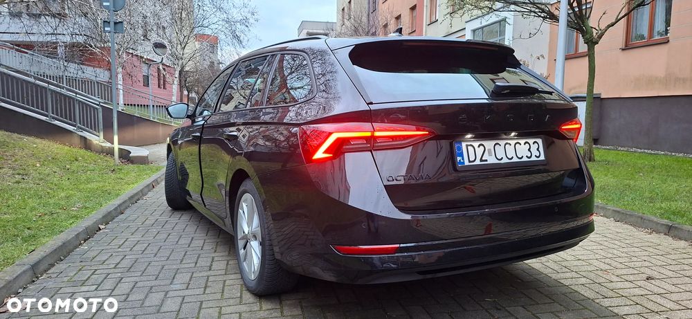 Skoda Octavia 1.5 TSI e-Tec Ambition DSG - 12