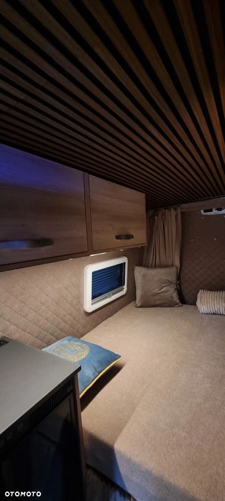 Volkswagen Crafter - 16