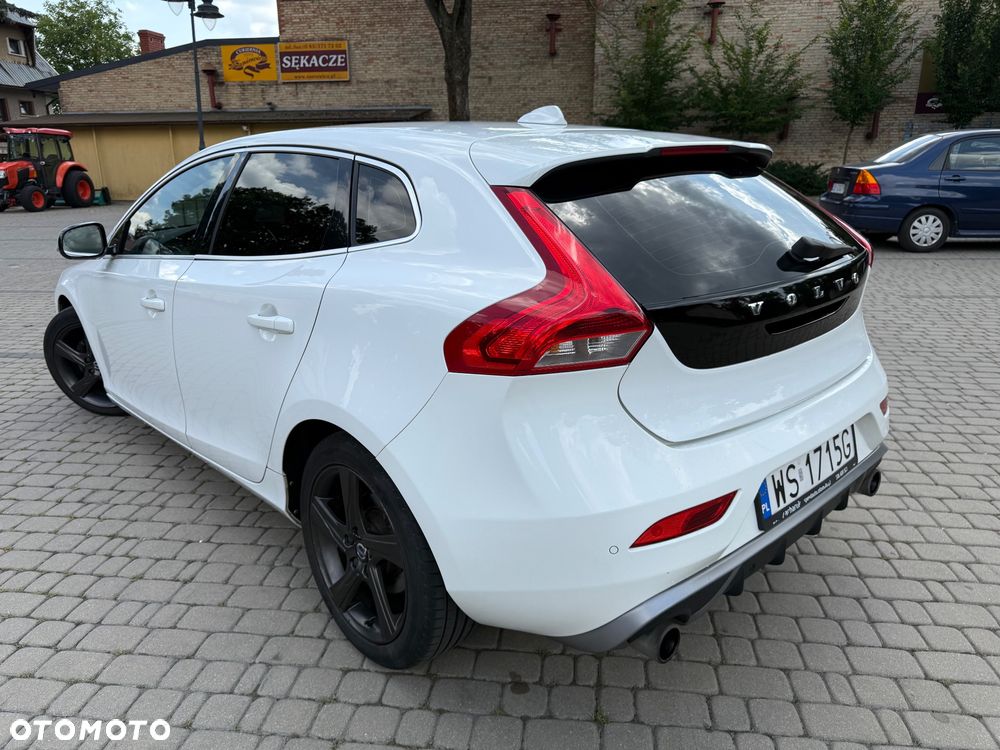Volvo V40 D2 R-Design Summum - 6