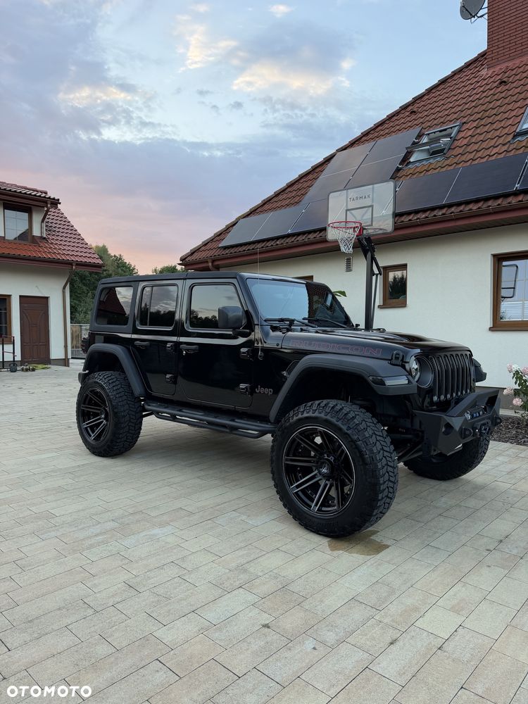Jeep Wrangler - 1