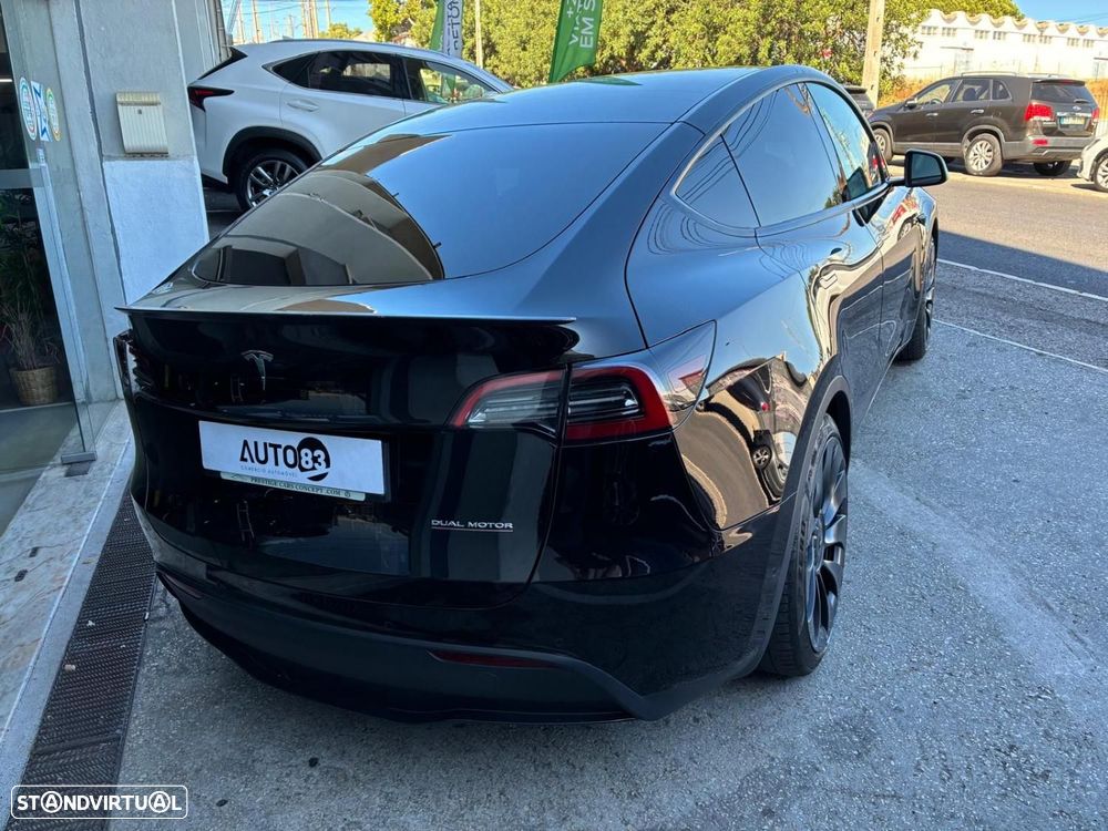 Tesla Model Y Performance Dual Motor AWD - 2