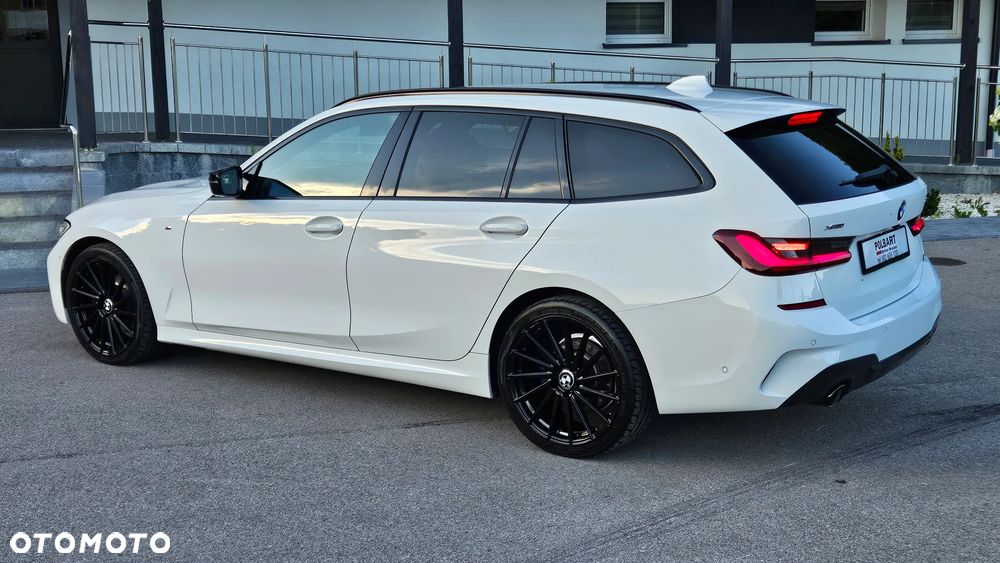 BMW Seria 3 320d xDrive M Sport - 30