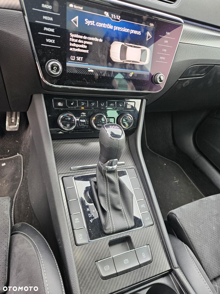 Skoda Superb 2.0 TDI SCR Sportline DSG - 25