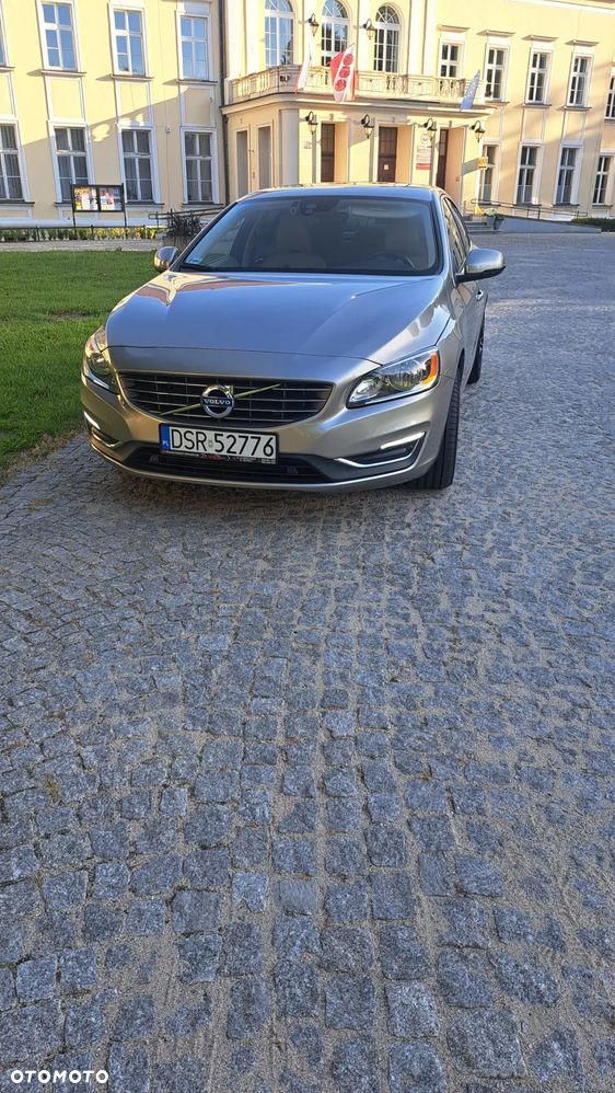 Volvo S60 - 17