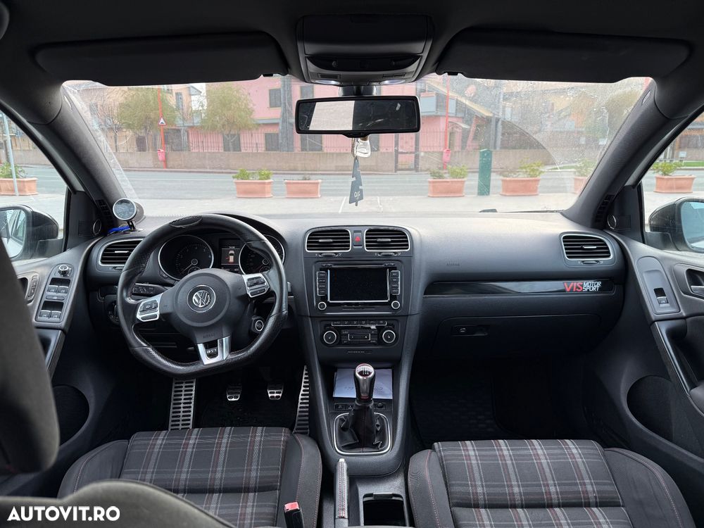 Volkswagen Golf 2.0 GTI - 6