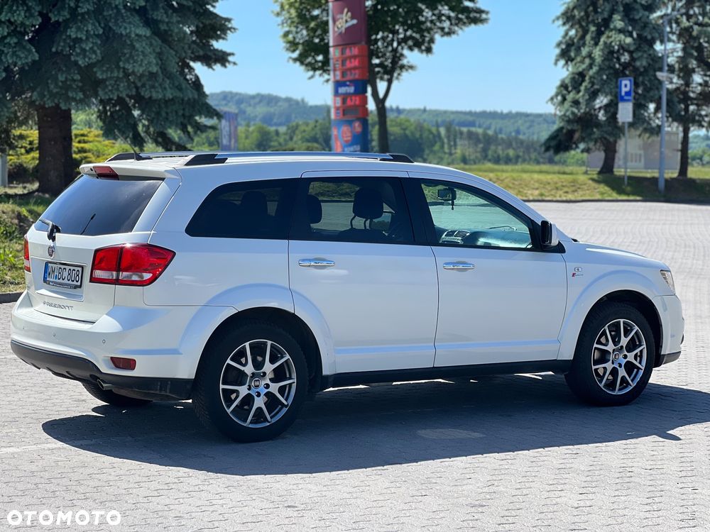 Fiat Freemont 2.0 Multijet Black Code AWD - 8