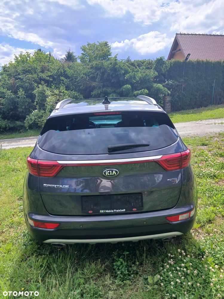 Kia Sportage 2,0 CRDI AWD GT Line - 13