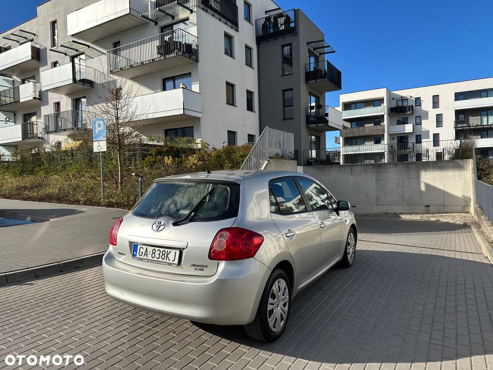 Toyota Auris 1.4 D-4D Edition - 5