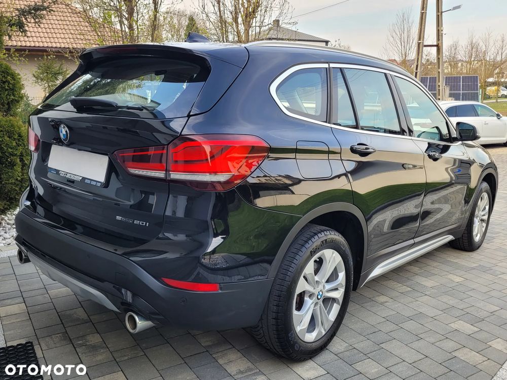 BMW X1 sDrive20i Sport Line - 6