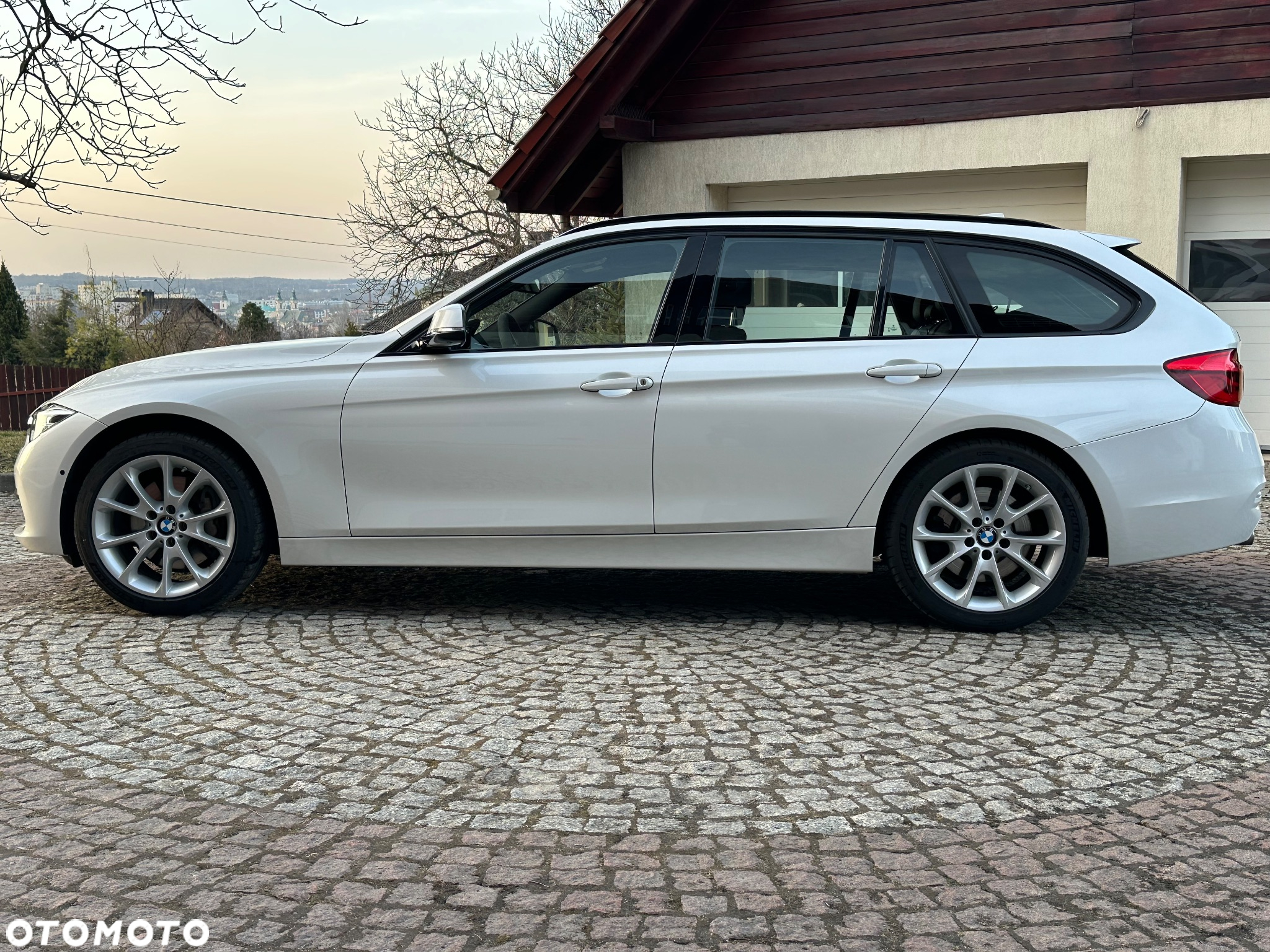 BMW Seria 3 335d Touring xDrive Luxury Line - 30